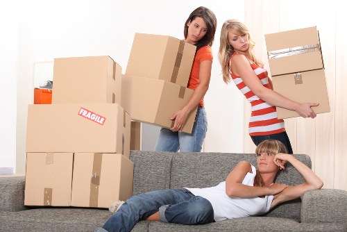 Booking a local home removals service in Swiss Cottage